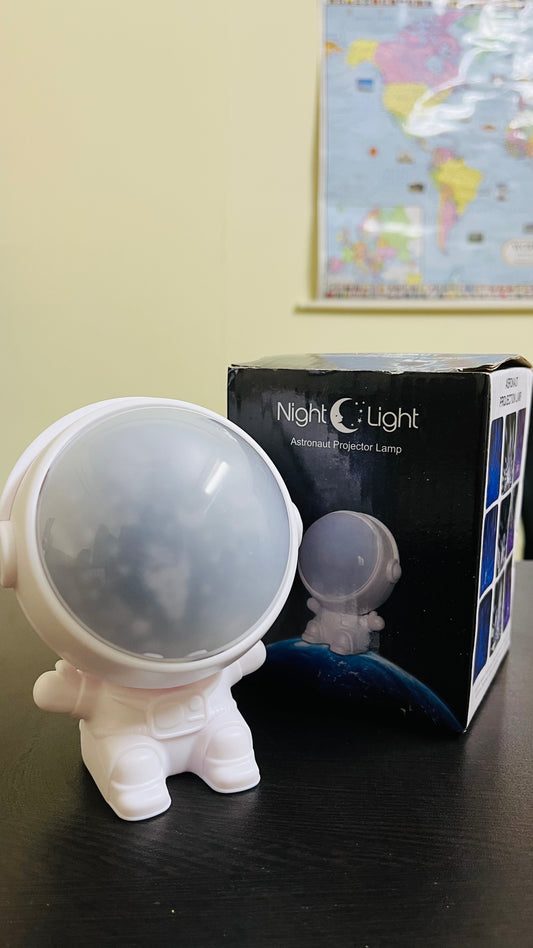 Astronaut Star Projector Night Light With Galaxy Effects & Usb Power