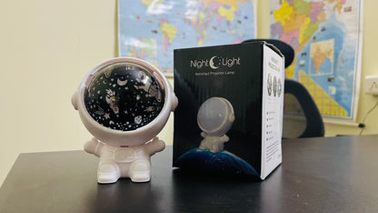 Astronaut Star Projector Night Light With Galaxy Effects & Usb Power